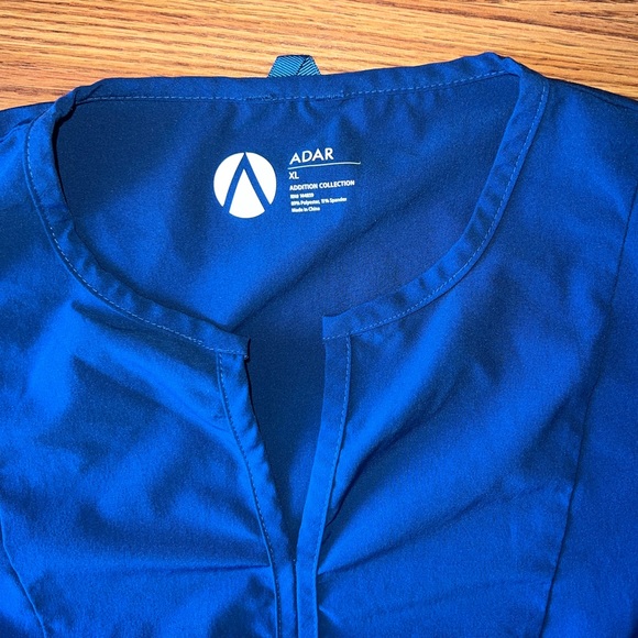 Scrub Set - Picture 2 of 5